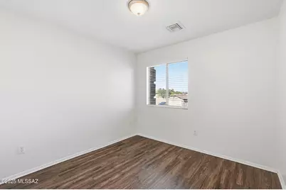 341 W Amber Hawk Court, Green Valley, AZ 85614 - Photo 31