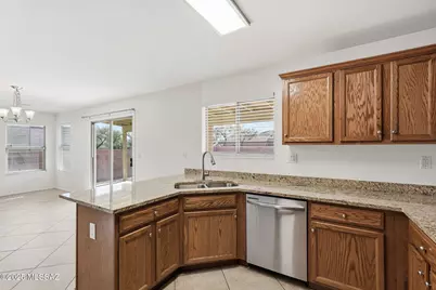 341 W Amber Hawk Court, Green Valley, AZ 85614 - Photo 23