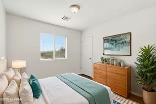 341 W Amber Hawk Ct, Green Valley, AZ 85614 - Photo 11