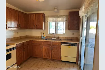 332 W Via Bacanora, Green Valley, AZ 85614 - Photo 5
