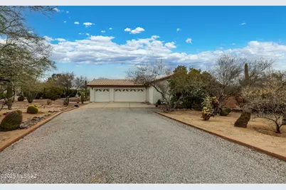 17541 S Camino Confianza, Sahuarita, AZ 85629 - Photo 3