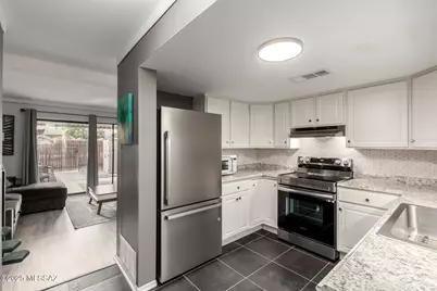 1330 S Avenida Polar #E12, Tucson, AZ 85710 - Photo 15