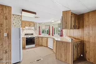 2245 W Camino Amigo, Oracle, AZ 85623 - Photo 13