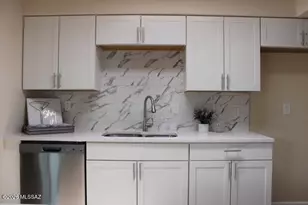 7042 E Calle Ileo, Tucson, AZ 85710 - Photo 21