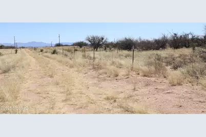 W Eeyore Lane, Benson, AZ 85602 - Photo 9