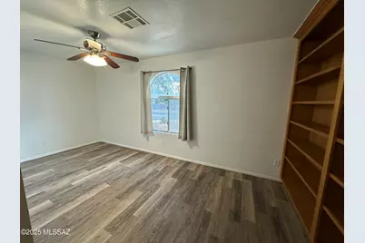 8001 N Firethorn Avenue, Tucson, AZ 85741 - Photo 21