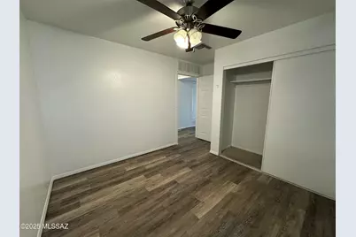 8001 N Firethorn Avenue, Tucson, AZ 85741 - Photo 33