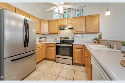 948 W Ashworth Road, Green Valley, AZ 85614 - Photo 9