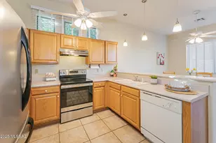 948 W Ashworth Rd, Green Valley, AZ 85614 - Photo 7