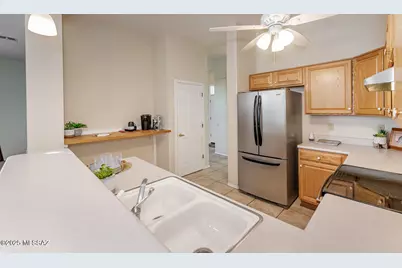 948 W Ashworth Road, Green Valley, AZ 85614 - Photo 11