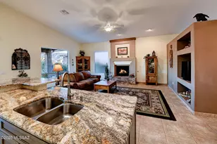 112 W Mountain Sage Dr, Oro Valley, AZ 85755 - Photo 3