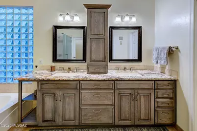 112 W Mountain Sage Drive, Oro Valley, AZ 85755 - Photo 15