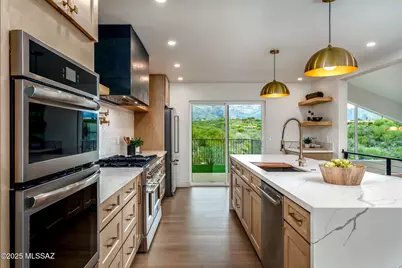 6025 E Center Village Drive, Tucson, AZ 85750 - Photo 13