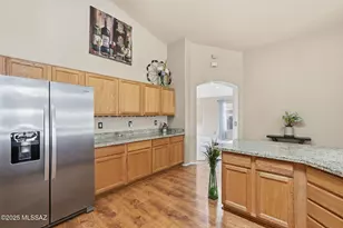 10187 E Watson Dr, Tucson, AZ 85730 - Photo 9