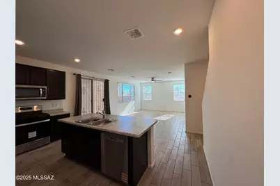 1122 E Cairn Street, Tucson, AZ 85719 - Photo 15