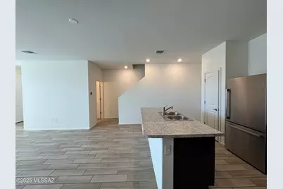 1122 E Cairn Street, Tucson, AZ 85719 - Photo 17