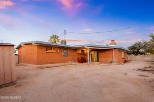 7238 E Montecito Dr, Tucson, AZ 85710 - Photo 31