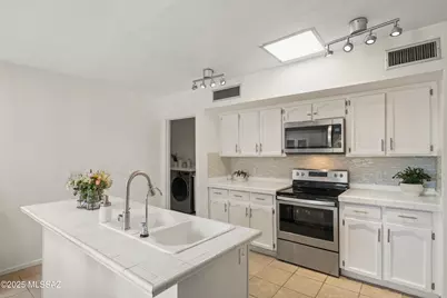 17740 S Placita Mayo, Green Valley, AZ 85614 - Photo 11