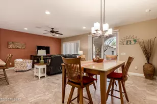 838 N Broken Hills Dr, Green Valley, AZ 85614 - Photo 5
