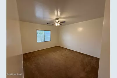 8401 W Calle Sancho Panza, Tucson, AZ 85757 - Photo 17