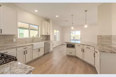 1348 W Calle Libro Del Retrato, Sahuarita, AZ 85629 - Photo 15