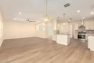 1348 W Calle Libro Del Retrato, Sahuarita, AZ 85629 - Photo 9