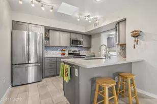 14306 N Copperstone Dr, Oro Valley, AZ 85755 - Photo 15