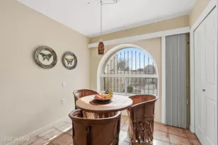 950 W Calle Del Regalo, Green Valley, AZ 85614 - Photo 15