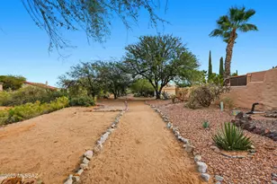 950 W Calle Del Regalo, Green Valley, AZ 85614 - Photo 37