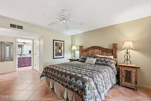 950 W Calle Del Regalo, Green Valley, AZ 85614 - Photo 21