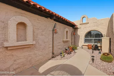 950 W Calle Del Regalo, Green Valley, AZ 85614 - Photo 29