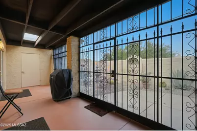 950 W Calle Del Regalo, Green Valley, AZ 85614 - Photo 31