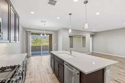 1387 E Basalt Drive, Green Valley, AZ 85614 - Photo 17