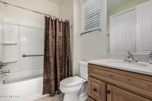 2551 E Canyon Crossing, Green Valley, AZ 85614 - Photo 23