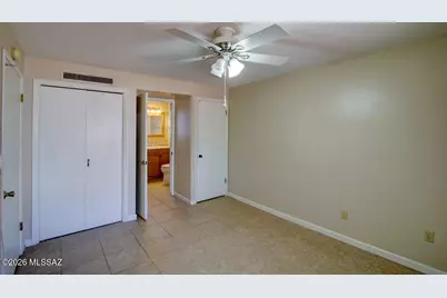 135 S Paseo Quinta #C, Green Valley, AZ 85614 - Photo 11