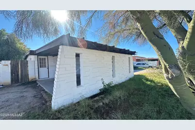 7518 E 31st Street, Tucson, AZ 85710 - Photo 1