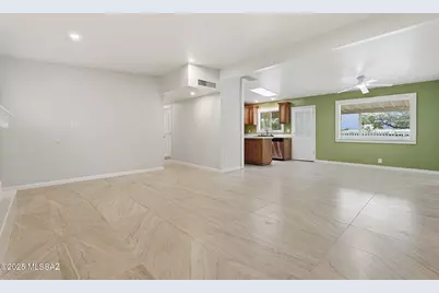 7061 E Edgemont Street, Tucson, AZ 85710 - Photo 7