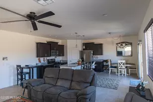 7004 W Hedge Rose Dr, Tucson, AZ 85757 - Photo 5