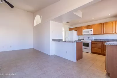 5288 W Eaglestone Loop, Tucson, AZ 85742 - Photo 5