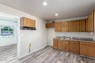 5743 E 24th St, Tucson, AZ 85711 - Photo 9