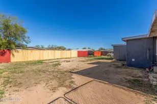 5743 E 24th St, Tucson, AZ 85711 - Photo 25