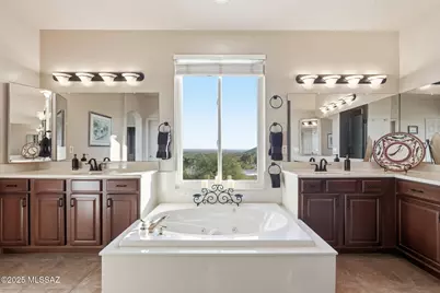 7452 E Ridge Point Road, Tucson, AZ 85750 - Photo 7