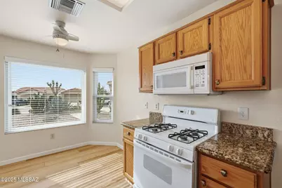 14268 N Trade Winds Way, Oro Valley, AZ 85755 - Photo 11