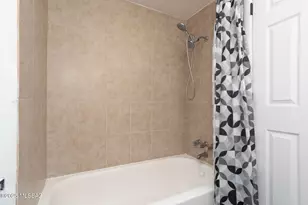 285 S Kolb Rd, Tucson, AZ 85710 - Photo 31