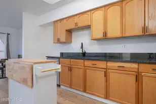 285 S Kolb Rd, Tucson, AZ 85710 - Photo 19