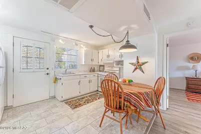 364 S Paseo Lobo #C, Green Valley, AZ 85614 - Photo 9