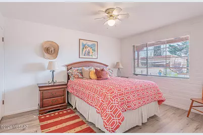 364 S Paseo Lobo #C, Green Valley, AZ 85614 - Photo 13