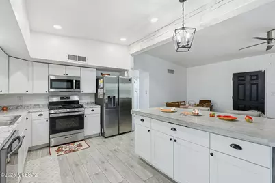 6424 E Calle Mercurio, Tucson, AZ 85710 - Photo 13