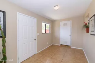 6759 E Hawk Dr, Tucson, AZ 85730 - Photo 25