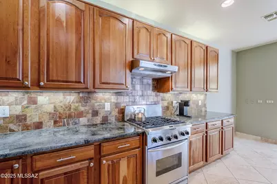 4318 N Sunset Cliff Drive, Tucson, AZ 85750 - Photo 11